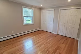 25 Neillian St, Bedford, MA 01730 - Photo 6