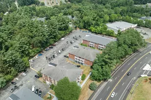 596 Boston Post Rd E, Marlborough, MA 01752 - Photo 10