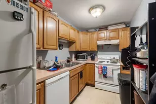 688 Boston Post Rd E, Marlborough, MA 01752 - Photo 6