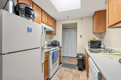 688 Boston Post Rd E #304, Marlborough, MA 01752 - Photo 4