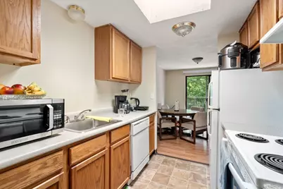 688 Boston Post Rd E #304, Marlborough, MA 01752 - Photo 6