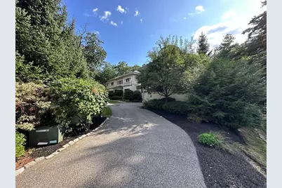 458 Heath St, Brookline, MA 02467 - Photo 4