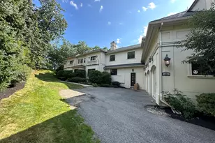 458 Heath St, Brookline, MA 02467 - Photo 2