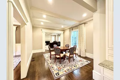 458 Heath St, Brookline, MA 02467 - Photo 10