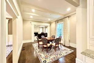 458 Heath St, Brookline, MA 02467 - Photo 10