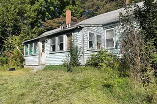 246 Everett St, Middleborough, MA 02346 - Photo 2