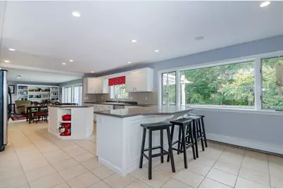 9 Hitching Post Rd, Mattapoisett, MA 02739 - Photo 10