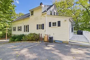 318 South St, Hanson, MA 02341 - Photo 4