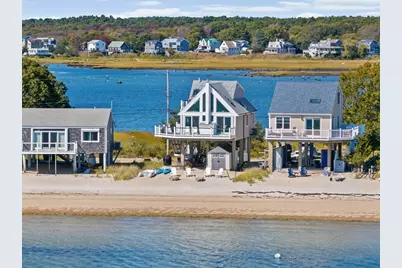 11 Cove St, Mattapoisett, MA 02739 - Photo 6