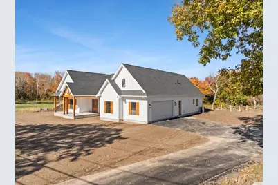 65 Marvel, Swansea, MA 02777 - Photo 4