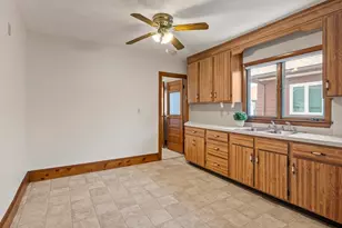 37 Wright, Medford, MA 02155 - Photo 4