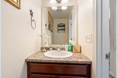 156 Bayberry Cir, Winchendon, MA 01475 - Photo 10