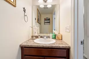 156 Bayberry Cir, Winchendon, MA 01475 - Photo 10