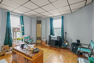 337 Columbia St, Fall River, MA 02721 - Photo 16