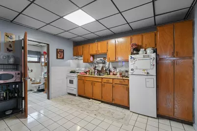 337 Columbia St, Fall River, MA 02721 - Photo 14