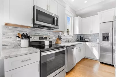 127 Marblehead St #A, North Andover, MA 01845 - Photo 10