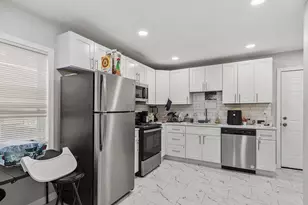 36 38 38 5 Houghton St, Worcester, MA 01604 - Photo 10