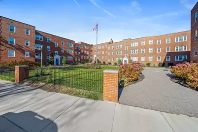 33 Lennon Ct #39, Boston, MA 02127 - Photo 2