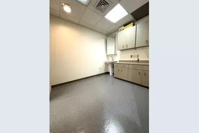 388-390 Commonwealth Ave #B2, Boston, MA 02215 - Photo 12