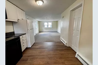 249 E High St #3, Manchester, NH 03104 - Photo 2