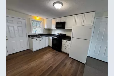 249 E High St #3, Manchester, NH 03104 - Photo 1