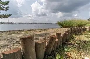 138 Main St, Fairhaven, MA 02719 - Photo 10