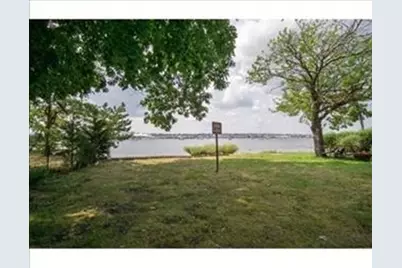 138 Main St #13, Fairhaven, MA 02719 - Photo 8