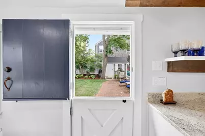 594 Commercial St, Provincetown, MA 02657 - Photo 32
