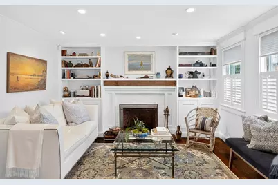 594 Commercial St, Provincetown, MA 02657 - Photo 10