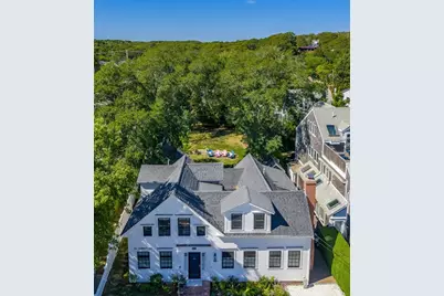 594 Commercial St, Provincetown, MA 02657 - Photo 2