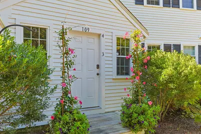 109 Misty Meadow Ln #4, Chatham, MA 02650 - Photo 2