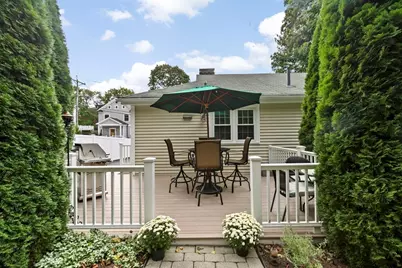 166 Phipps St, Quincy, MA 02169 - Photo 16