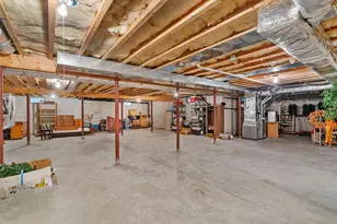 10 Golden Cir, Southampton, MA 01073 - Photo 22