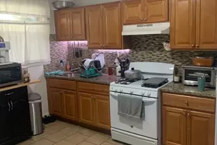 500 Beach St, Revere, MA 02151 - Photo 2