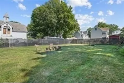 81 5th Ave #1, Lowell, MA 01854 - Photo 14