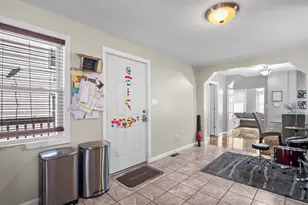 85 B St, Lowell, MA 01851 - Photo 12