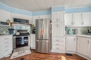 305 Turnpike St=237 5th St, Easton, MA 02375 - Photo 10