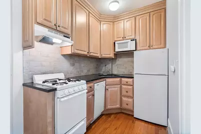 116 Riverway St #14, Boston, MA 02215 - Photo 4