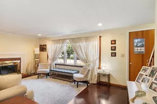 2 Spring Ln, Hopkinton, MA 01748 - Photo 16