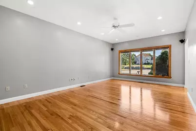 116 Raffaele Drive, Waltham, MA 02452 - Photo 18