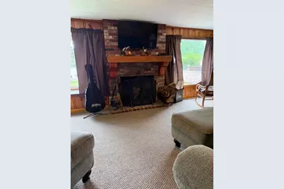 45 Spring St, Lunenburg, MA 01462 - Photo 6