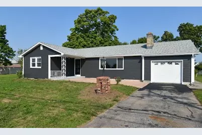 415 Winsor St, Ludlow, MA 01056 - Photo 4