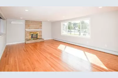 415 Winsor St, Ludlow, MA 01056 - Photo 10