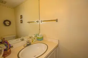 52 Smithfield Ct, Springfield, MA 01108 - Photo 16