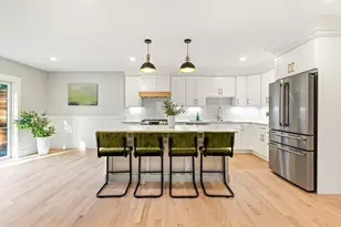 110 Wilson Rd, Bedford, MA 01730 - Photo 8