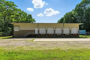 15 Whipple St, Springfield, MA 01151 - Photo 1