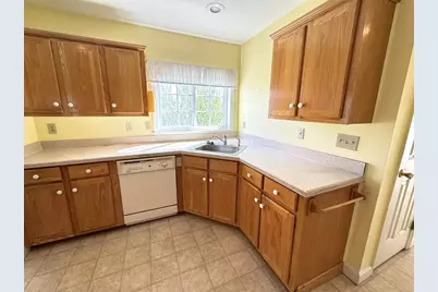 23 Stone Meadow Dr, Bridgewater, MA 02324 - Photo 8