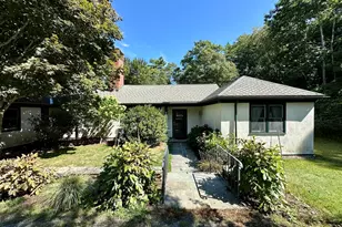 16 N Great Hill Dr, Marion, MA 02738 - Photo 1