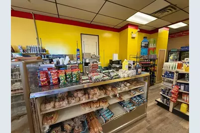 208 Snell St, Fall River, MA 02721 - Photo 8