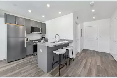 585 Essex St #PH 613, Lynn, MA 01901 - Photo 2